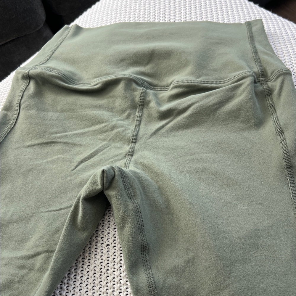 ALO Yoga Sage Green Women's Leggings - Picture 7 of 12